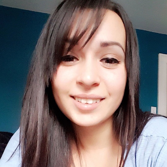 Meet your Posher, Justine - Picture 1 of 1